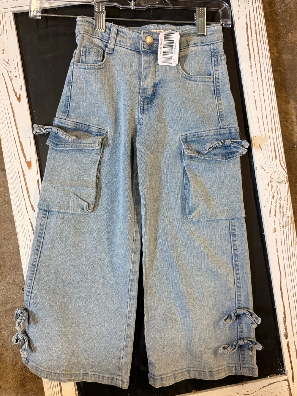 Wide-Leg Light Blue Cargo Jeans for Women